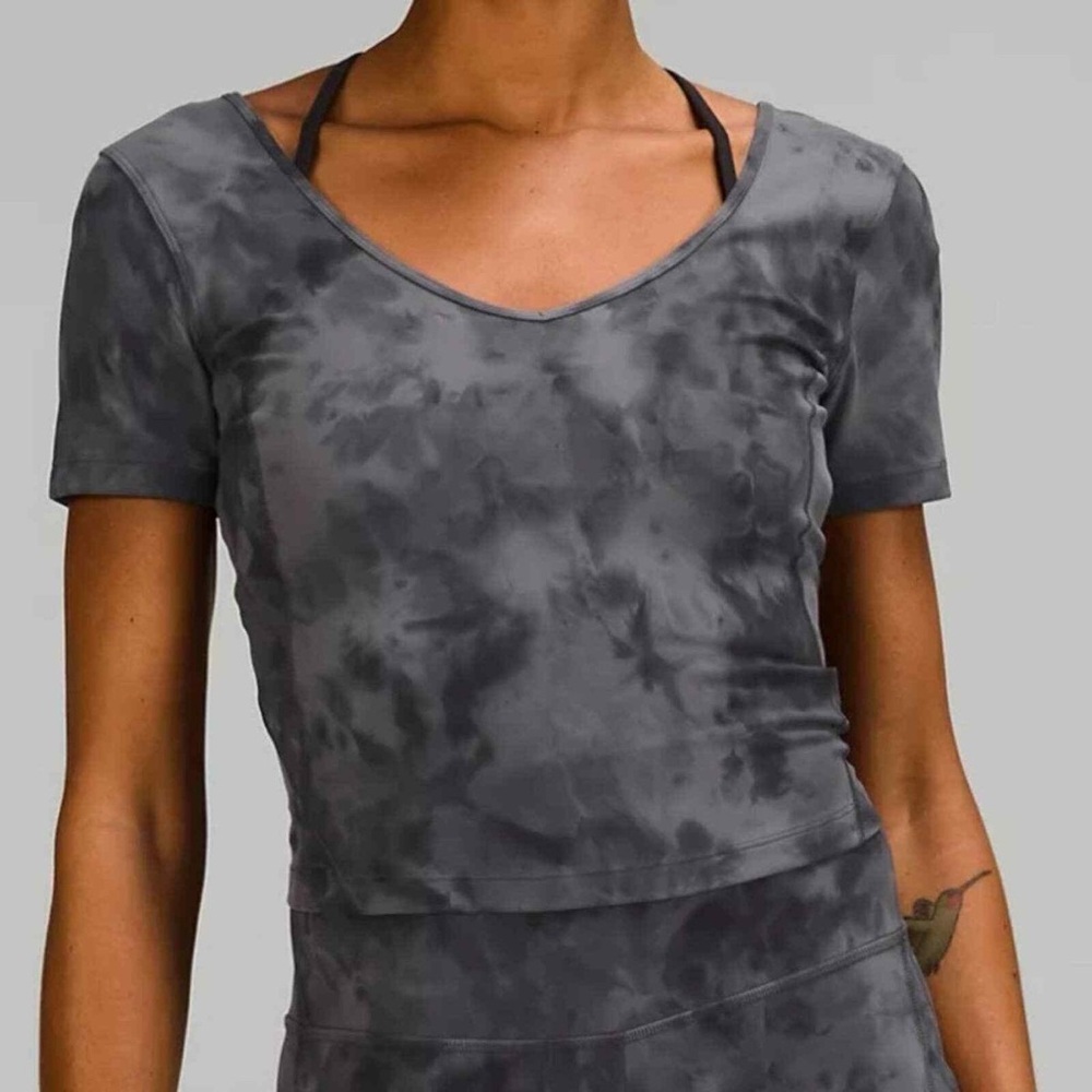 Lululemon / Align V-Neck Top / Tie-dye grey/black / Size 8